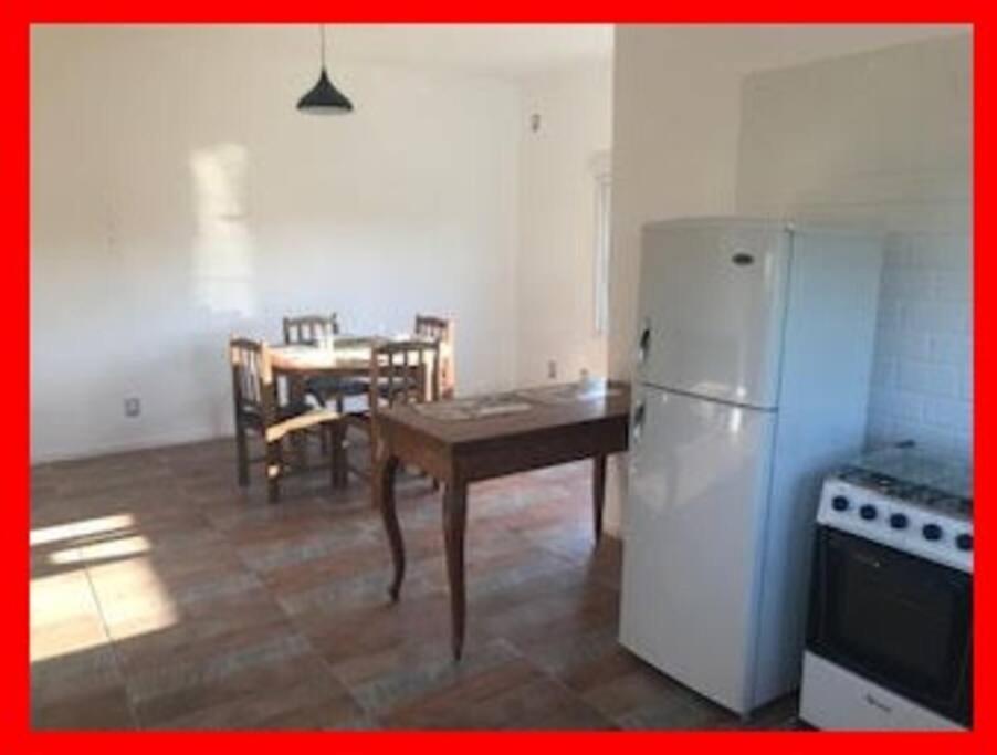 Comoda Casa Con Jardin En Colonia Del Sacramento Kültér fotó