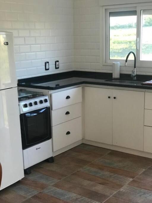 Comoda Casa Con Jardin En Colonia Del Sacramento Kültér fotó