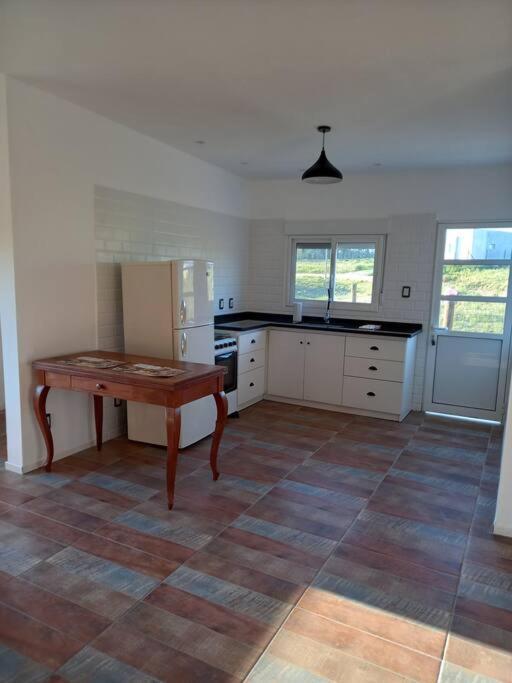 Comoda Casa Con Jardin En Colonia Del Sacramento Kültér fotó