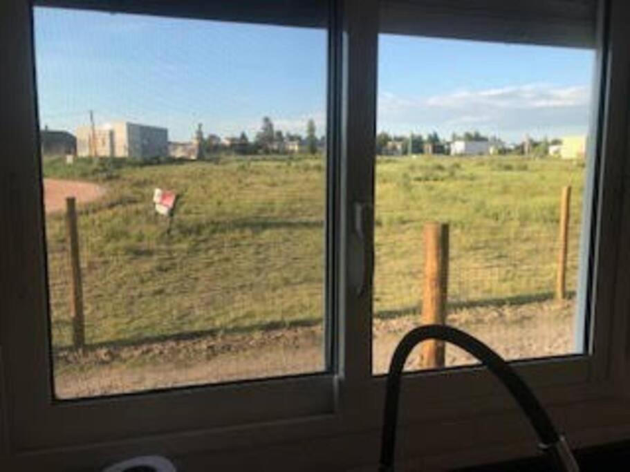 Comoda Casa Con Jardin En Colonia Del Sacramento Kültér fotó
